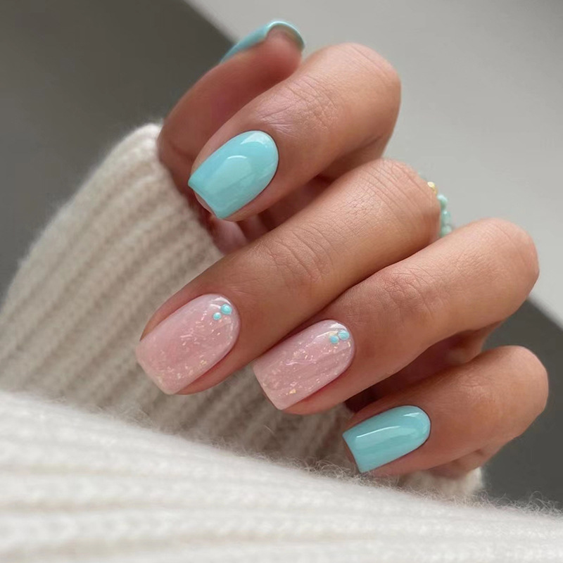 24 faux ongles courts de type  - Nail Art Overlay avis et prix