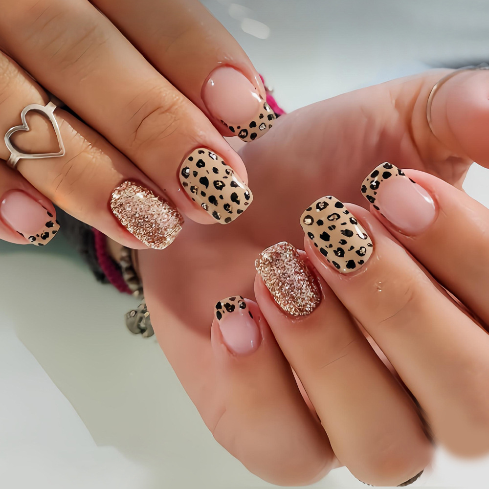 Faux ongles courts et longs po - Nail Art Aesthetic avis et prix