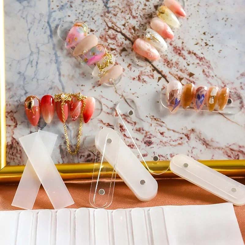 Présentoir de faux ongles avec - Striping Tape Nail avis et prix
